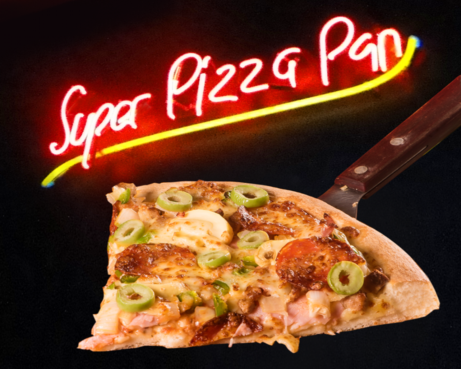 Super Pizza Pan, Pizzería